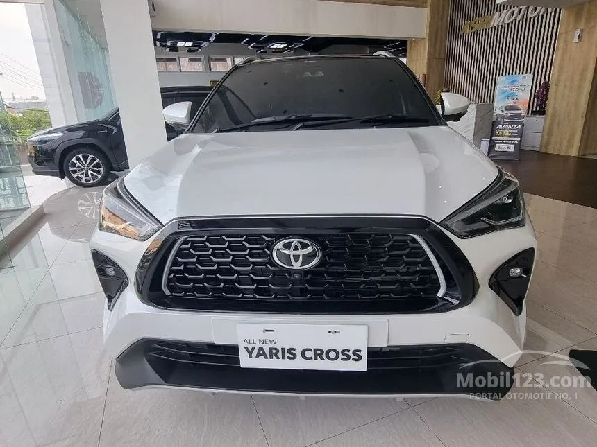 2023 Toyota Yaris Cross S HEV Wagon