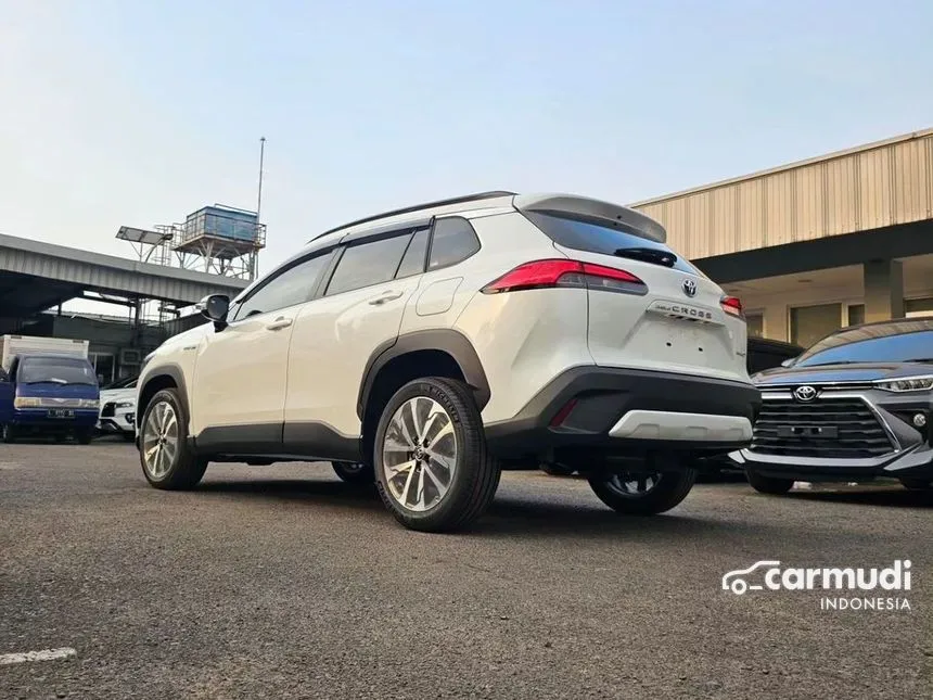 2024 Toyota Corolla Cross Hybrid Wagon