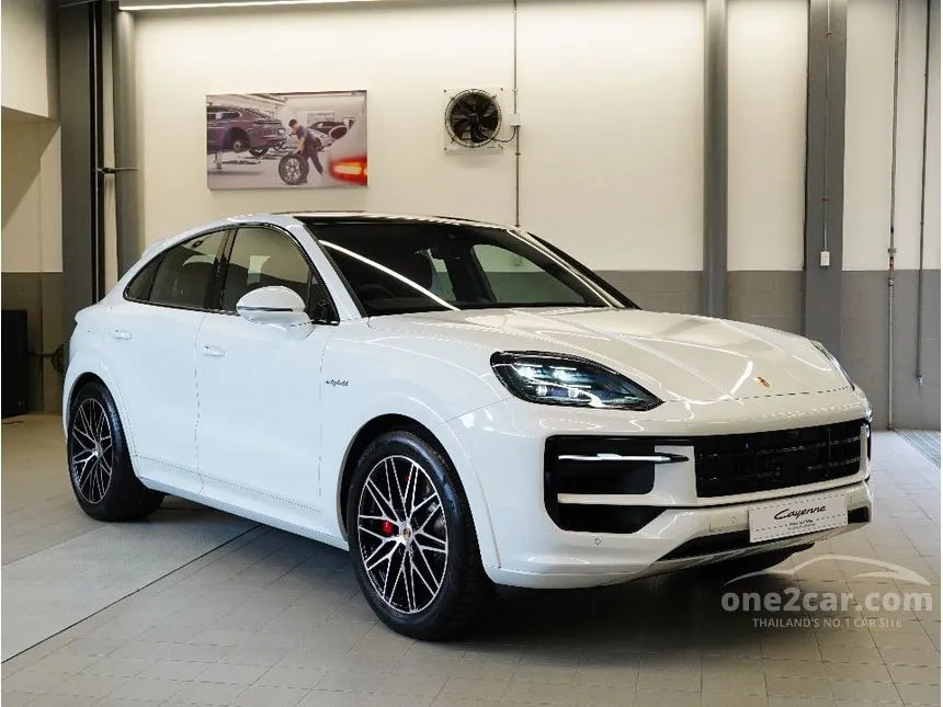 2026 Porsche CAYENNE S E-Hybrid Coupe