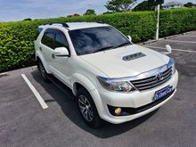 2012 Toyota Fortuner 3.0 (ปี 12-15) V SUV AT
