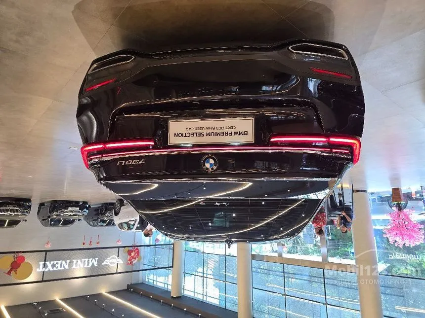 2021 BMW 730Li M Sport Sedan