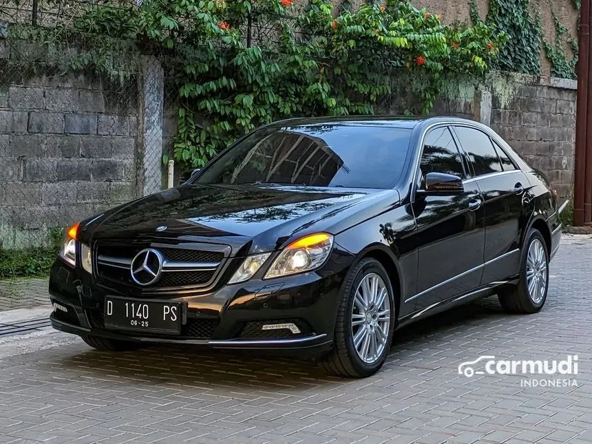 2009 Mercedes-Benz E300 Avantgarde AMG Sedan