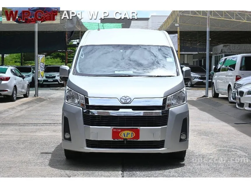 2022 Toyota Commuter Van