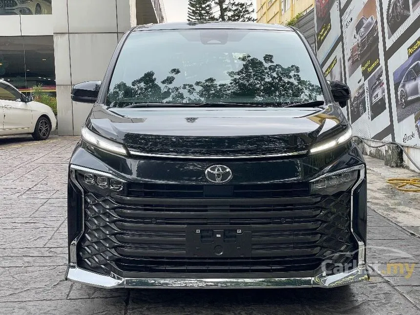 2022 Toyota Voxy S-Z MPV