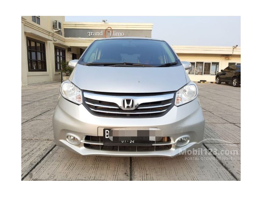 Jual Mobil Honda Freed 2013 E 1.5 di DKI Jakarta Automatic MPV Silver