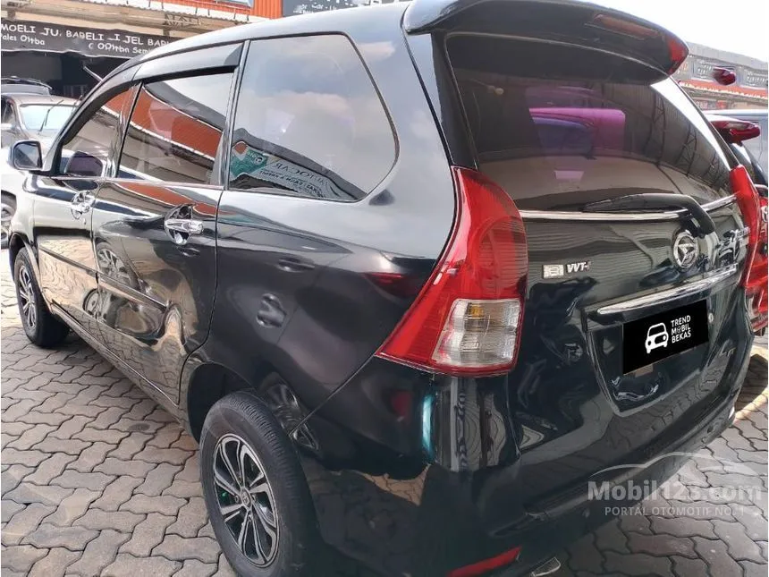 2013 Daihatsu Xenia R Deluxe Airbag MPV