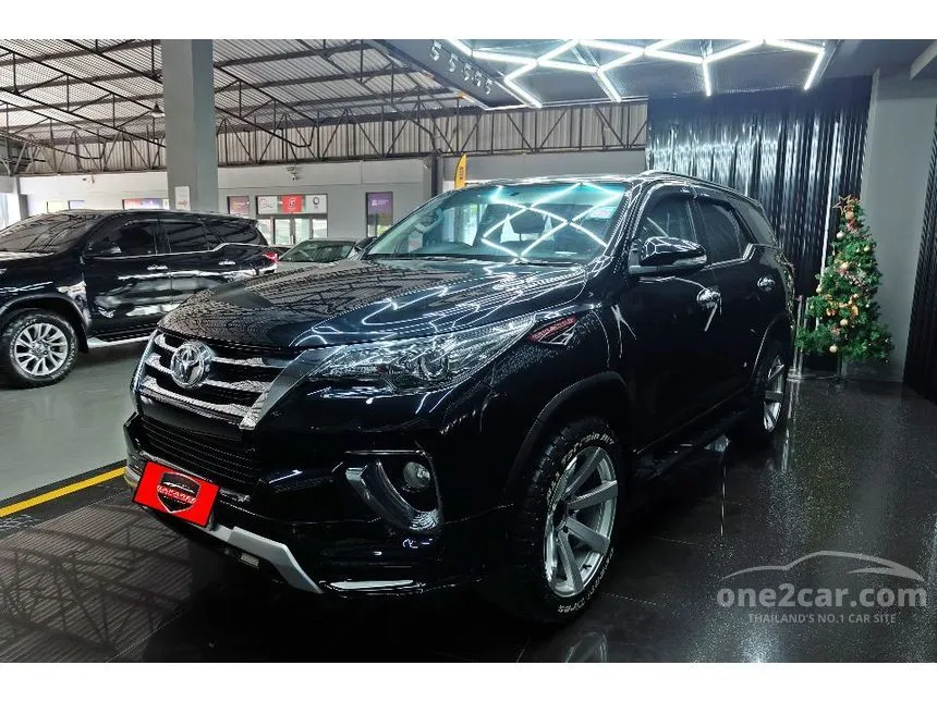 2016 Toyota FORTUNER V SUV