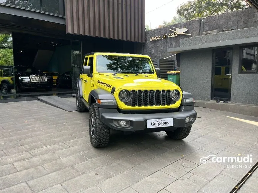 Jual Mobil Jeep Wrangler 2024 Rubicon 2.0 di Jawa Barat Automatic SUV Kuning Rp 2.375.000.000