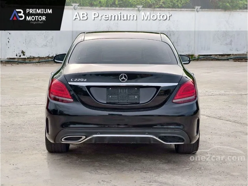 2022 Mercedes-Benz C220 d AMG Dynamic Sedan