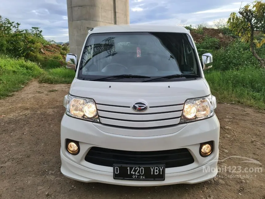 Jual Mobil Daihatsu Luxio 2019 D 1.5 di Jawa Barat Manual MPV Putih Rp 165.000.000