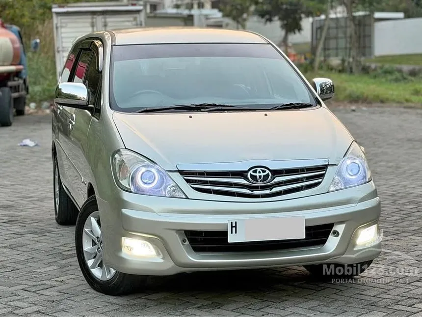 2010 Toyota Kijang Innova V MPV
