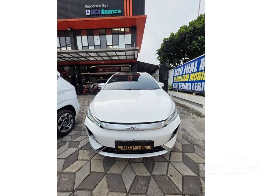 2025 BYD M6 Superior Captain 6 Seater MPV