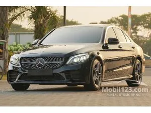 2019 Mercedes-Benz C300 2.0 AMG Line Sedan