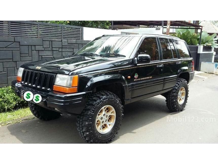 Jual Mobil  Jeep  Grand Cherokee  2001 Limited 4 7 di DKI 