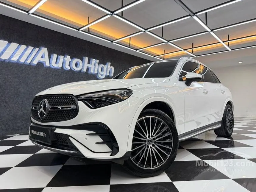 2023 Mercedes-Benz GLC300 AMG Line 4MATIC SUV