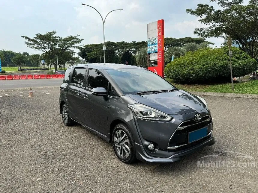 Jual Mobil Toyota Sienta 2016 Q 1.5 di Banten Automatic MPV Abu