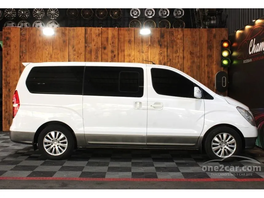 2012 Hyundai GRAND STAREX VIP Wagon