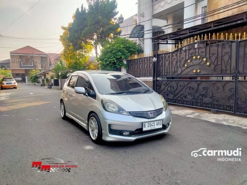 Jual Mobil Honda Jazz 2014 RS 1.5 di Jawa Barat Automatic Hatchback Abu
