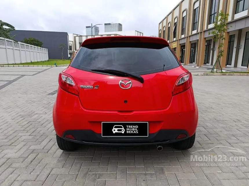 2014 Mazda 2 R Hatchback