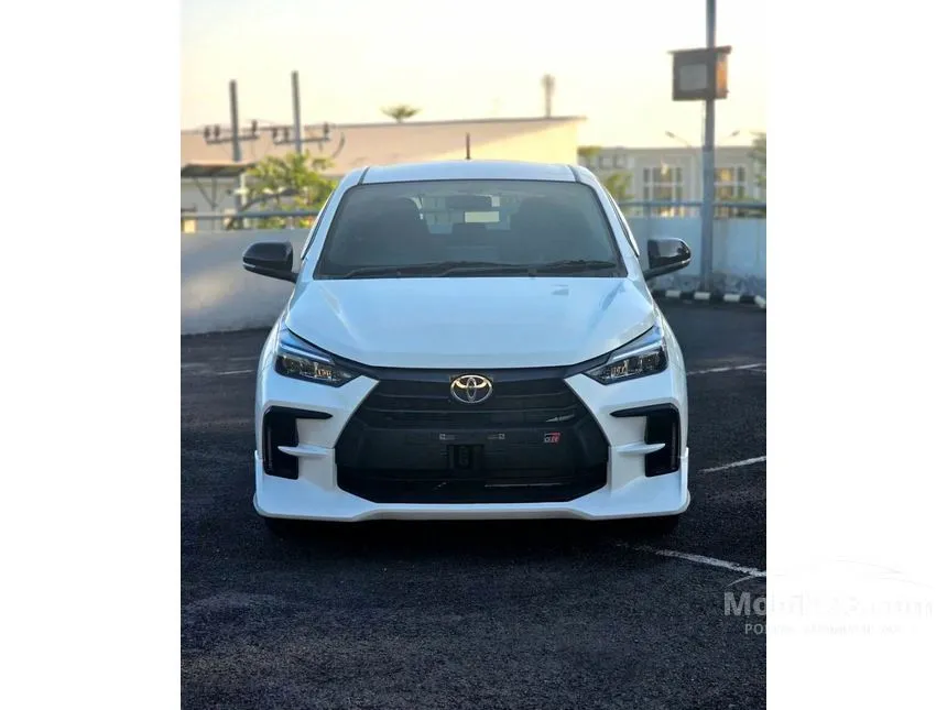 Jual Mobil Toyota Agya 2024 GR Sport 1.2 di Jawa Barat Automatic Hatchback Putih Rp 243.000.000
