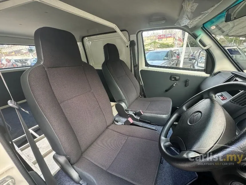 2018 Daihatsu Gran Max Van