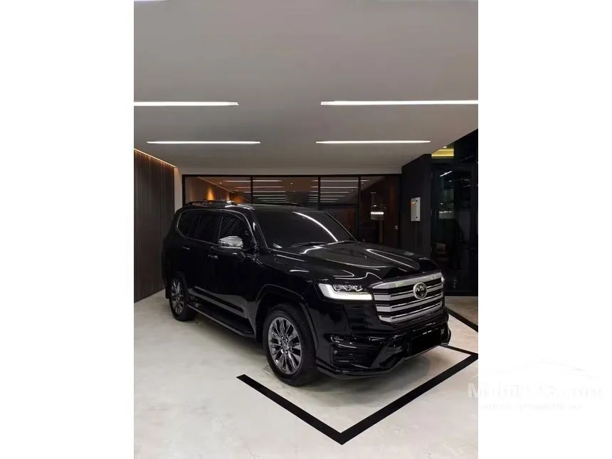 2024 Toyota Land Cruiser 300 VX-R SUV
