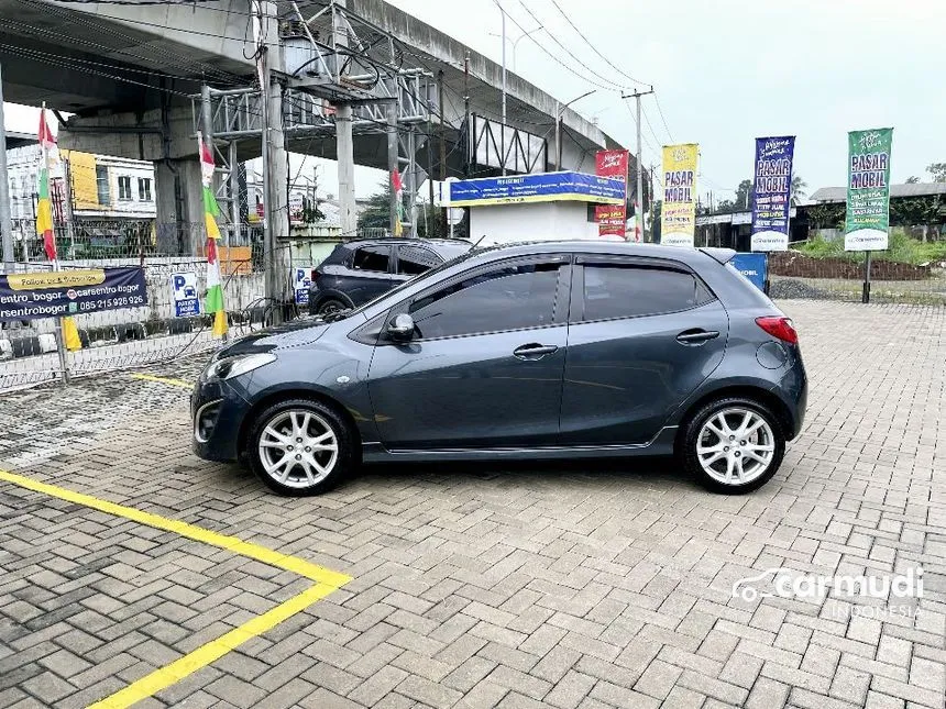 2012 Mazda 2 R Hatchback
