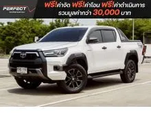 2025 Toyota HILUX REVO 2.4 Double Cab Prerunner Rocco Pickup