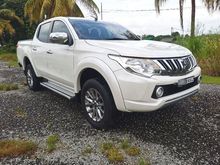 2015 / 2016 Mitsubishi Triton 2.5 VGT AUTO / PUSH START / KEYLESS ENTRY / MULTIFUNCTION STEERING / GREEN ENGINE / TIPTOP CONDITION