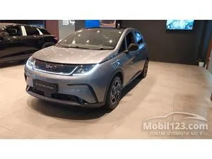 2025 BYD Dolphin Premium Extended Range Hatchback
