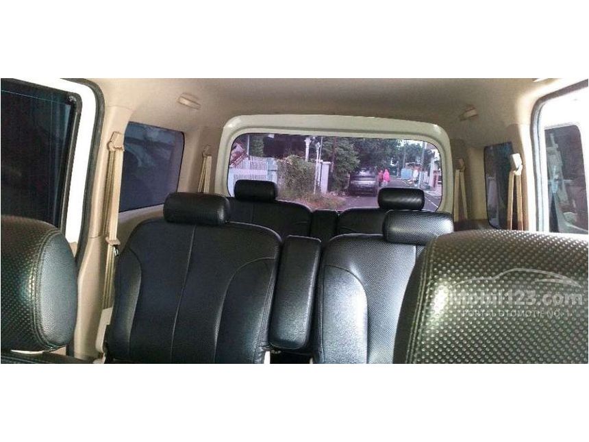 2013 Daihatsu Luxio X Wagon