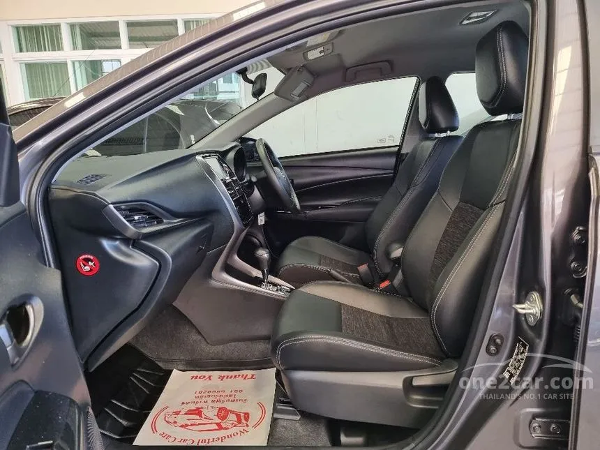 2022 Toyota Yaris Ativ Sport Sedan