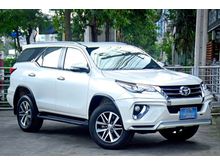 2015 Toyota Fortuner 2.4 (ปี 15-18) V SUV AT