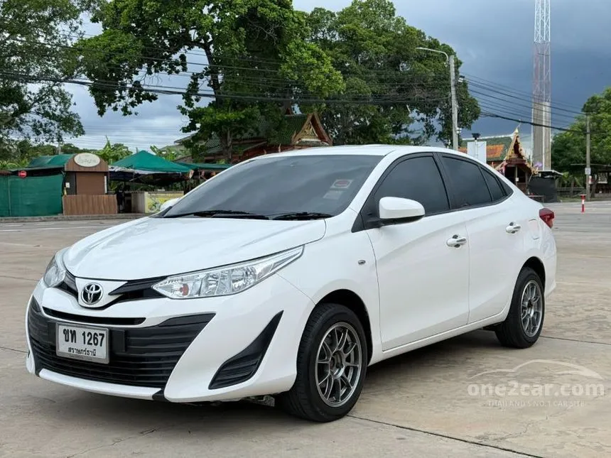 2019 Toyota Yaris Ativ J Sedan