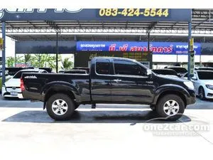 2012 Toyota HILUX VIGO 2.5 Champ E Prerunner Smart Cab ABS Pickup