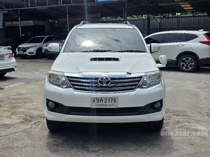 2013 Toyota FORTUNER V SUV