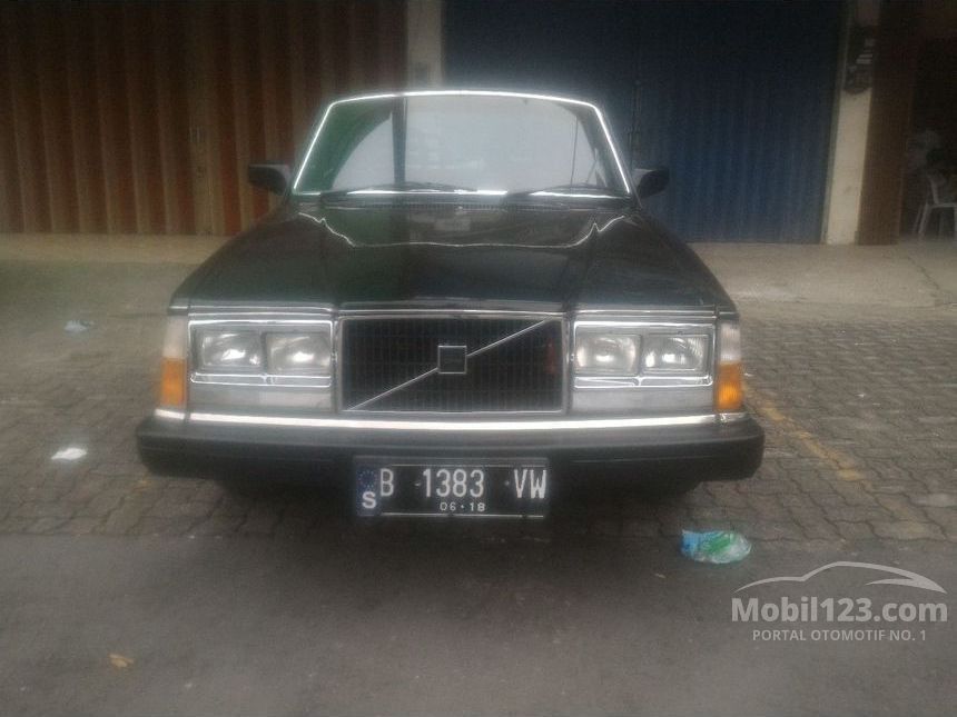 1983 Volvo 264 Sedan
