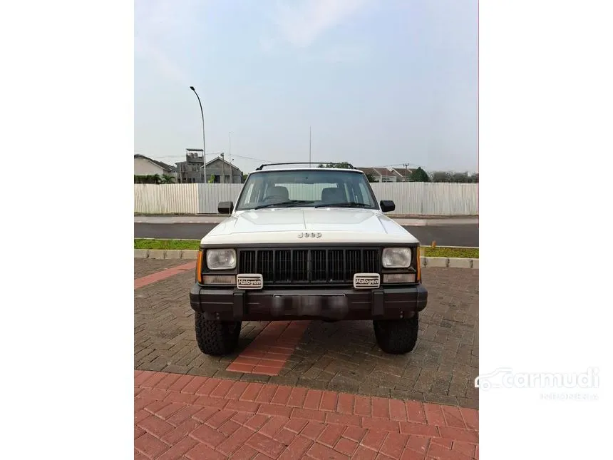 Jual Mobil Jeep Cherokee 1997 4.0 di Banten Manual SUV Putih Rp 385.000.000