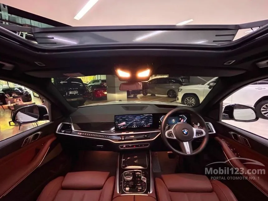 2025 BMW X5 xDrive40i M Sport SUV