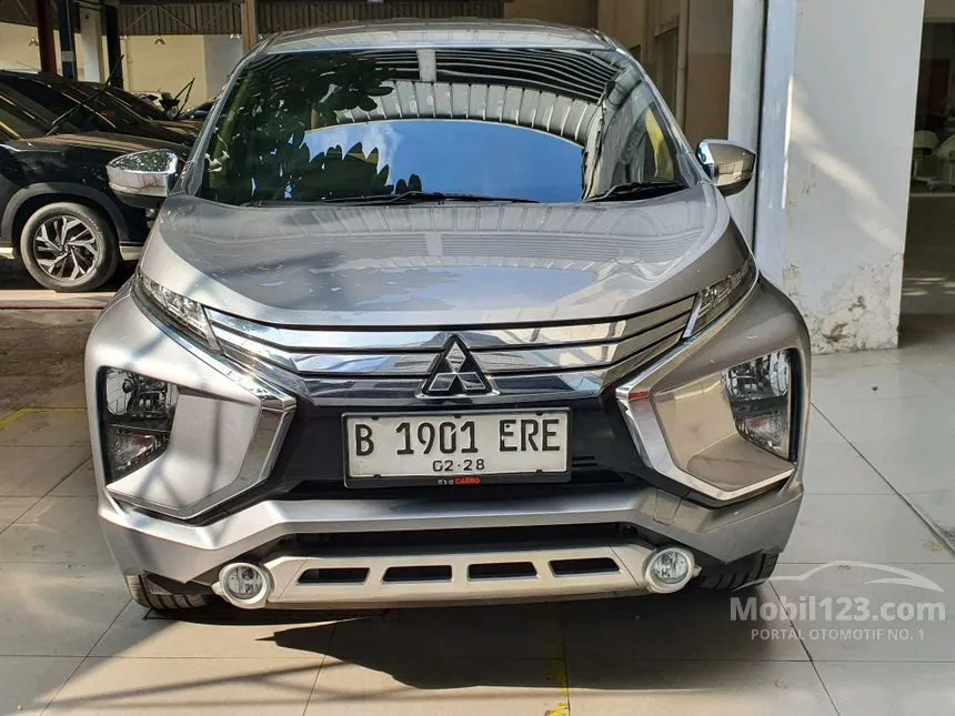 Jual Mobil Mitsubishi Xpander 2018 Ultimate 1.5 di Jawa Barat Automatic MPV Abu
