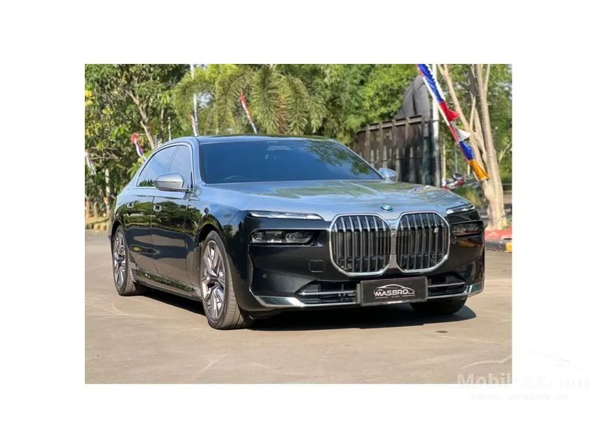 2023 BMW i7 xDrive60 Gran Lusso Sedan