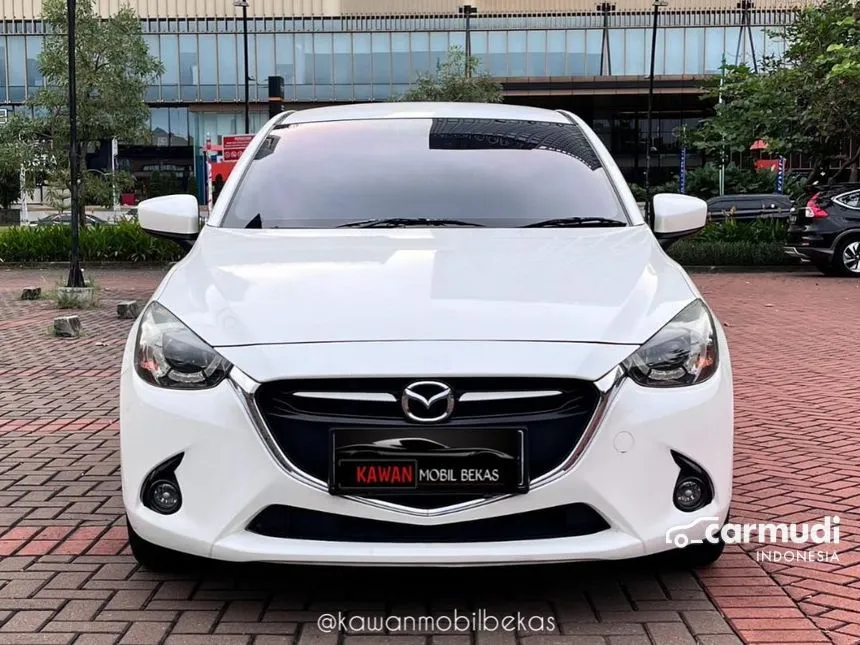 2015 Mazda 2 R Hatchback