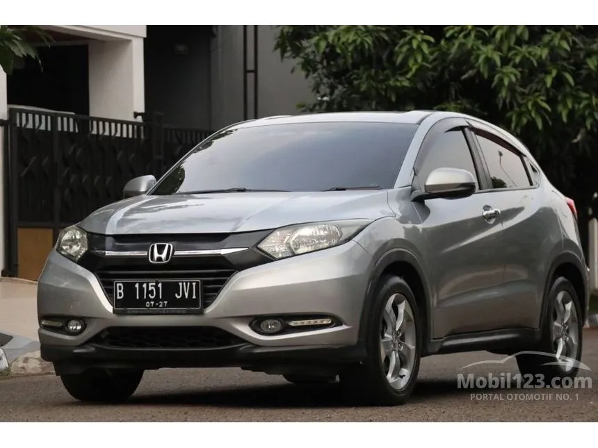 Jual Mobil Honda HR
