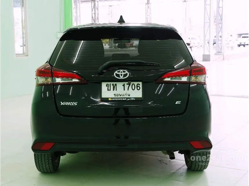 2017 Toyota YARIS E Hatchback