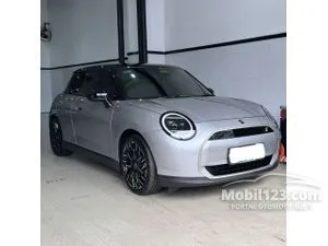 2025 MINI Cooper Cooper SE Hatchback