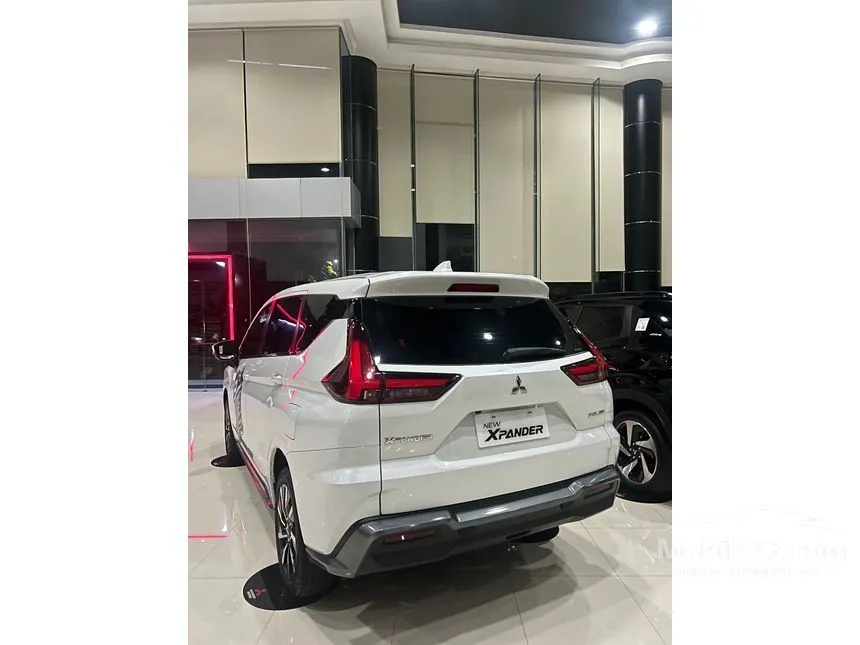 2025 Mitsubishi Xpander Ultimate (White) MPV