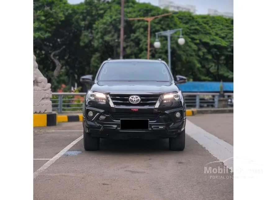 Jual Mobil Toyota Fortuner 2020 VRZ 4X2 2.4 di DKI Jakarta Automatic SUV Hitam Rp 395.000.000