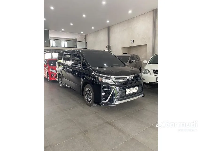 Jual Mobil Toyota Voxy 2018 2.0 di Jawa Tengah Automatic MPV Hitam Rp 310.000.000