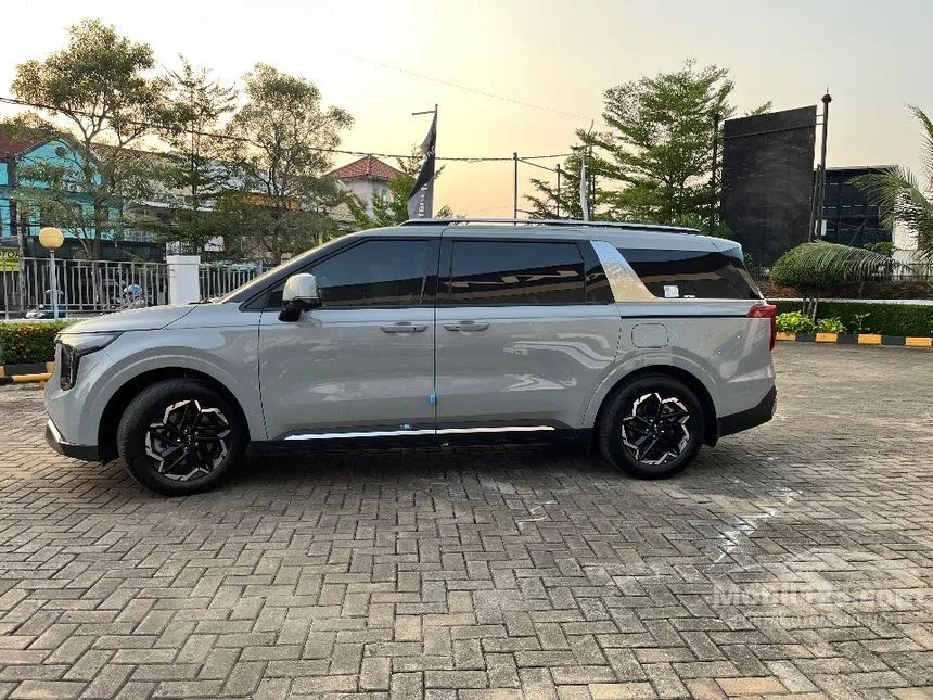 Jual Mobil KIA Carnival 2024 CRDi Premiere 2.2 di DKI Jakarta Automatic MPV Silver Rp 998.000.000