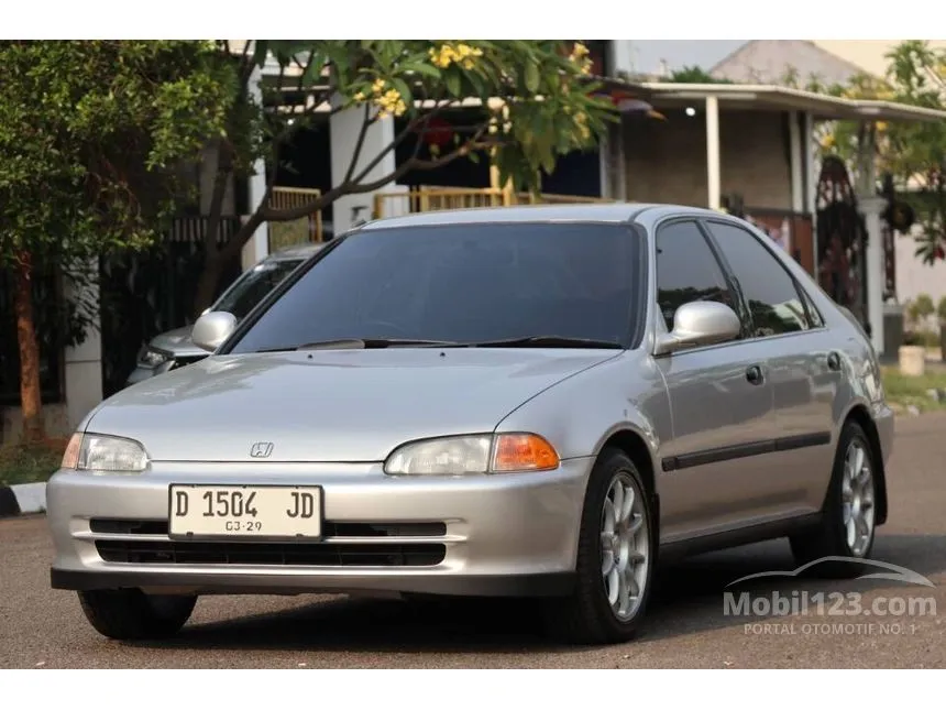 Jual Mobil Honda Civic 1995 1.6 di Banten Manual Hatchback Silver Rp 85.000.000